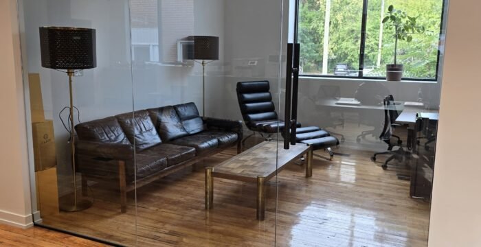 VR_15_AFTER_Lounge-Seating-Area